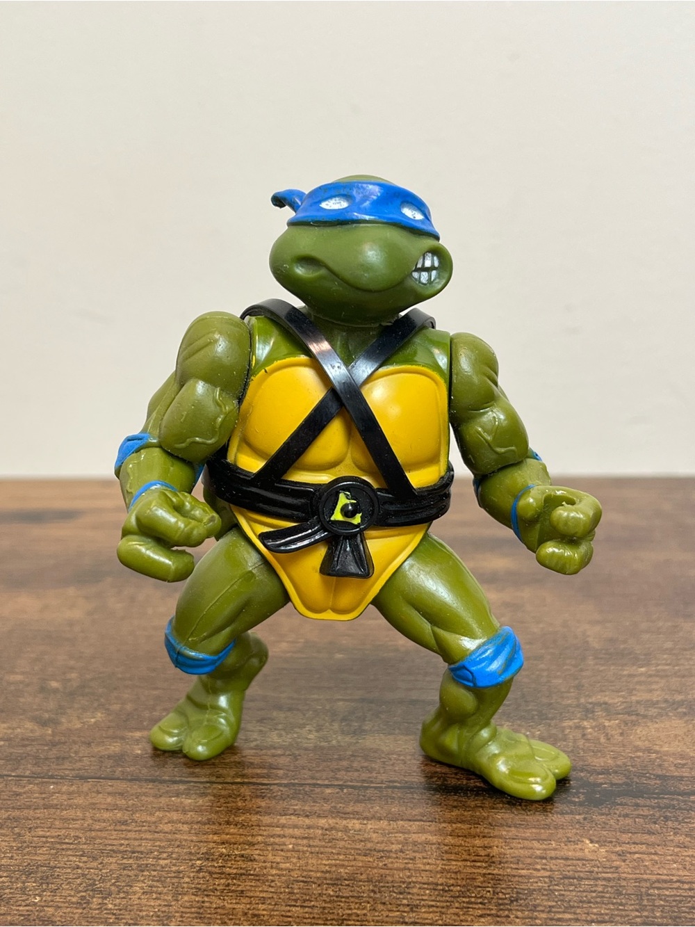 Vintage 1988 TMNT Teenager Mutant Ninja Turtles Leonardo Action Figure
